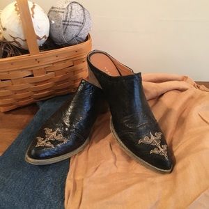 Very Volatile Dayton Mule